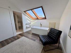 Master Suite- click for photo gallery